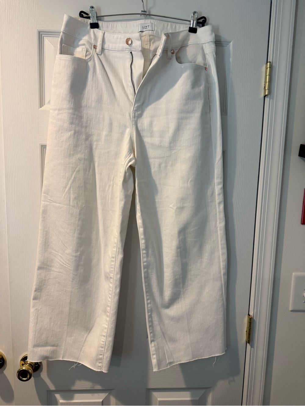 LOFT Curvy High Rise Wide Leg Crop White Jeans Raw Hem Size 10